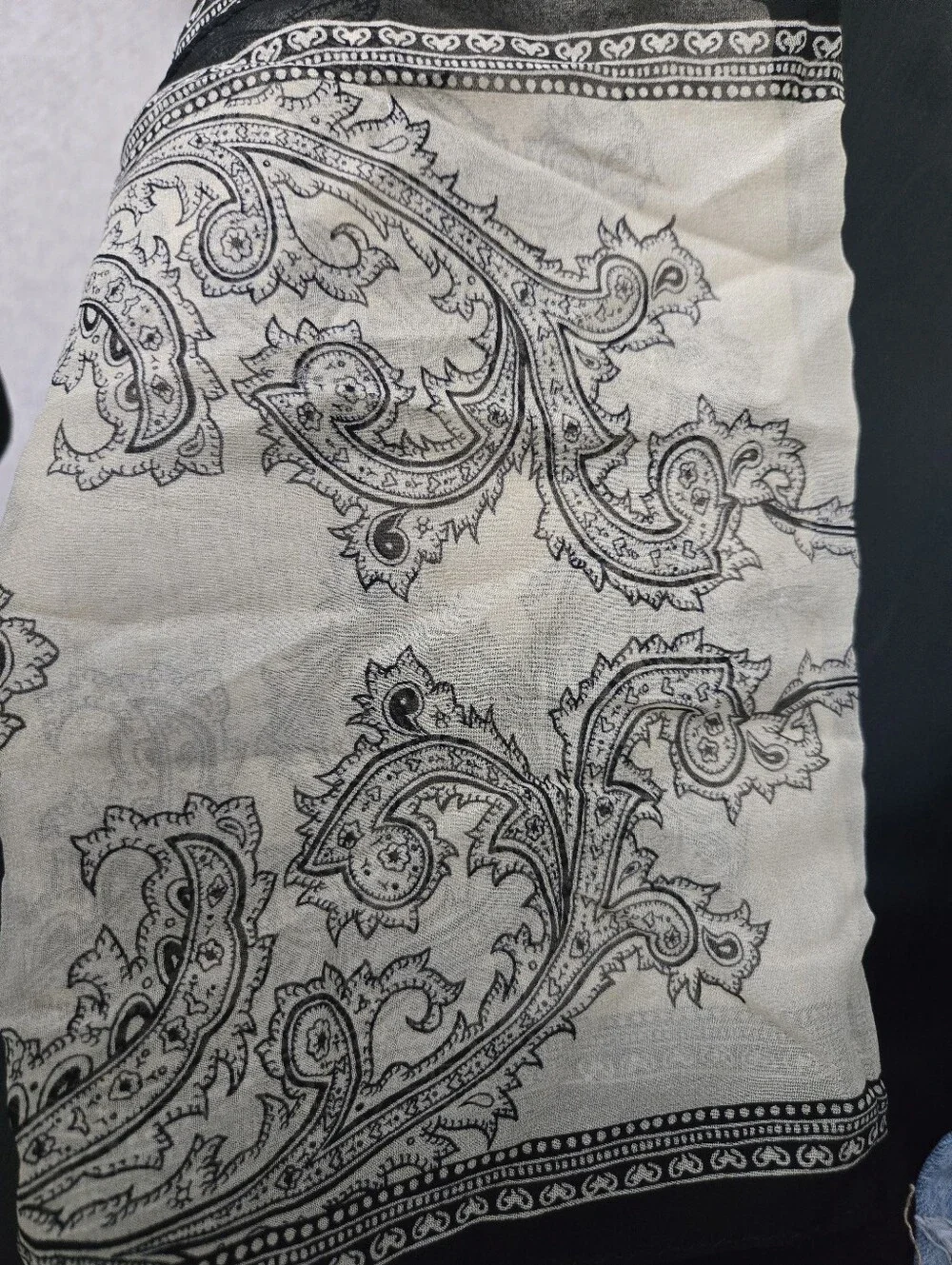Elaine Gold Paisley Print Long Scarf in Cream and Charcoal